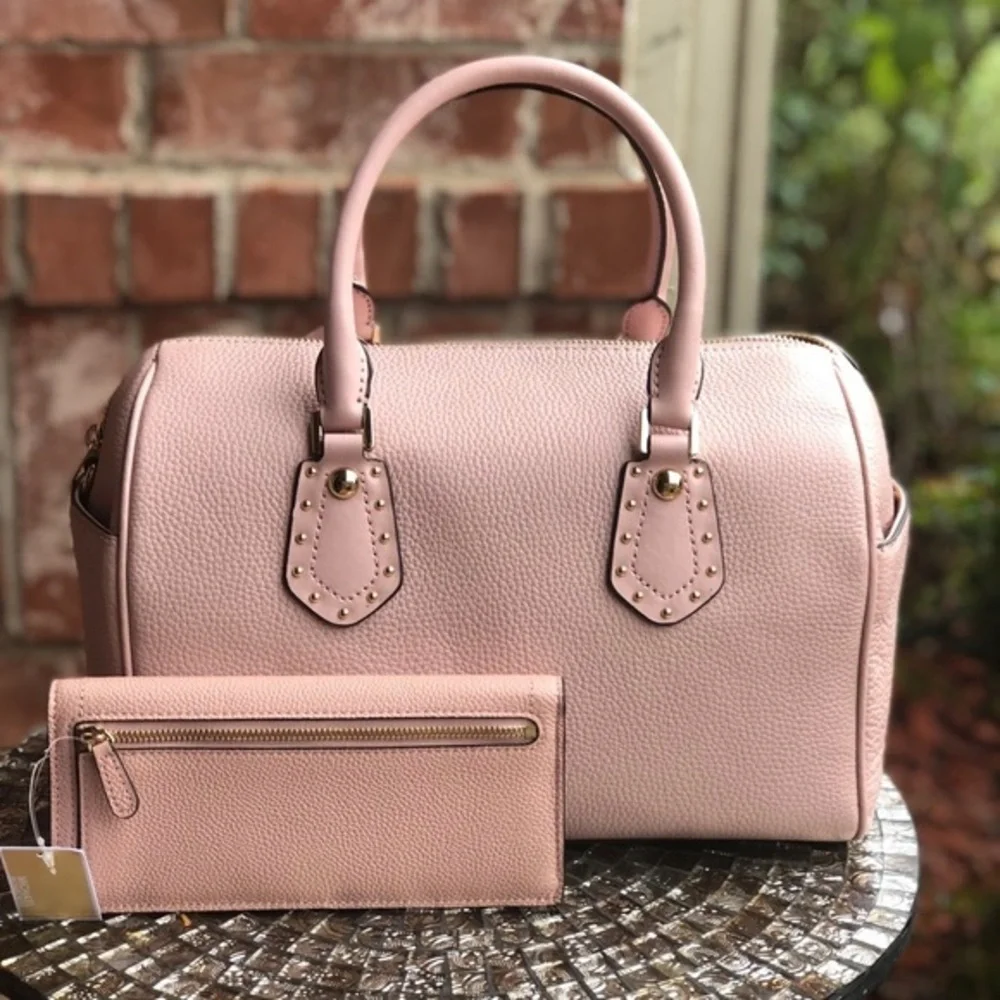 Michael kors aria studded satchel+wallet+Pom Pom